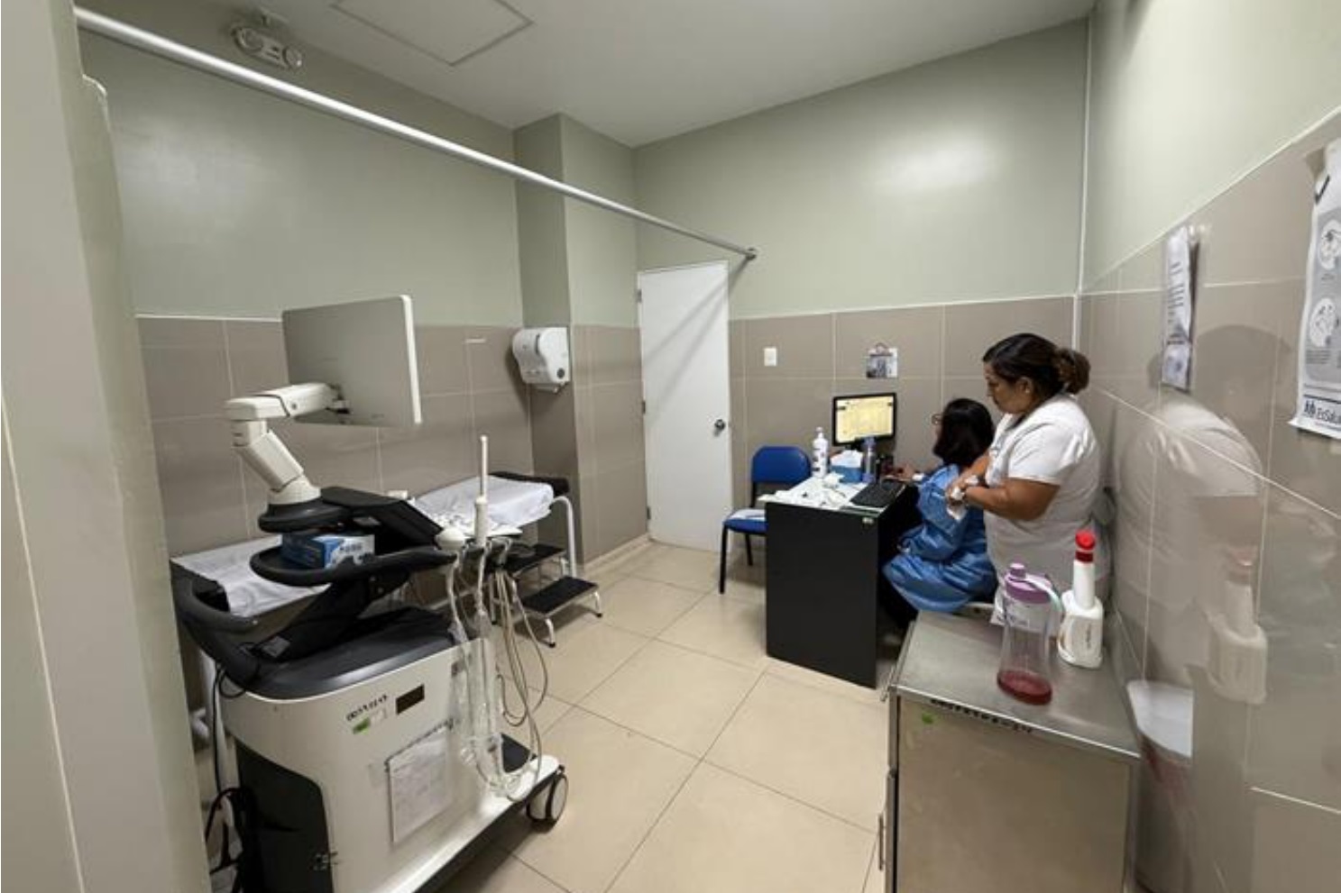 EsSalud impulsa mejoras en el hospital Naylamp